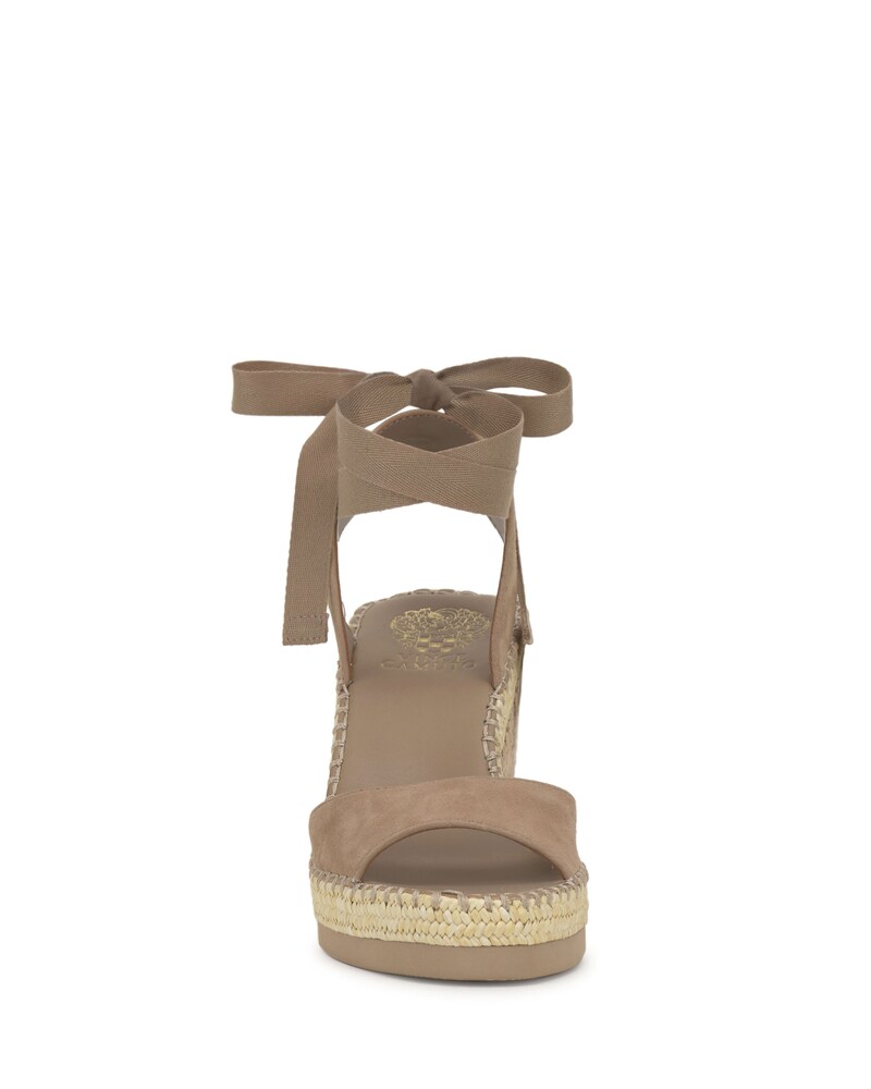 Vince Camuto Bendsen Wedge Sandal Tortilla ID-AIIJ6801