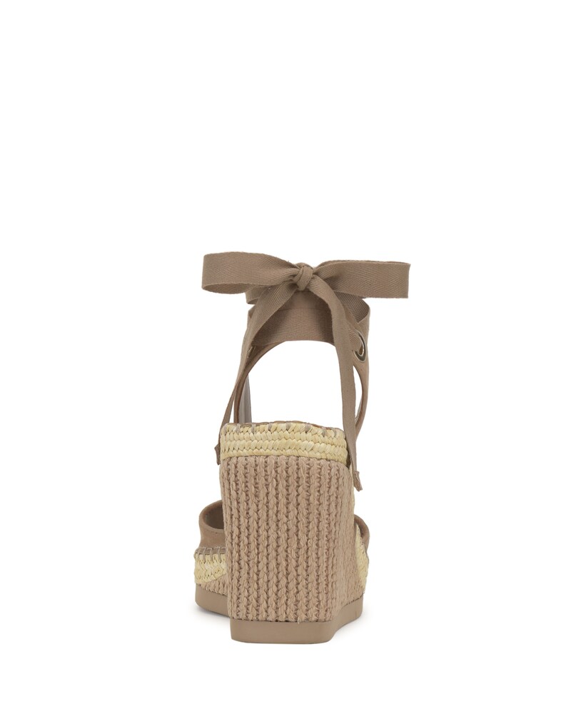 Vince Camuto Bendsen Wedge Sandal Tortilla ID-AIIJ6801