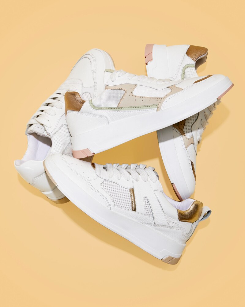 Vince Camuto Bambiya Sneaker Off White ID-BIHN5173