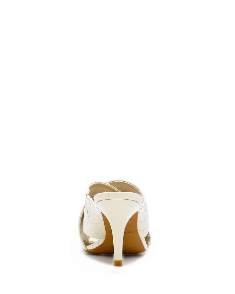 Vince Camuto Rehnya Mule Swan ID-BTCW5617