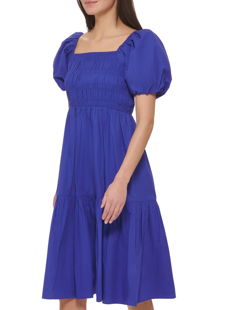 Vince Camuto Smocked Puff-Sleeve Midi Dress    Porcelain Blue ID-CQMH6080