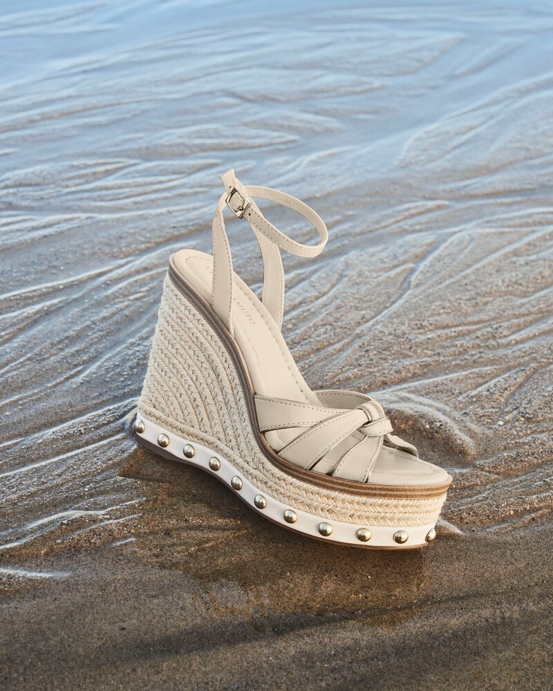 Vince Camuto Parnesia Wedge Sandal Warm Vanilla ID-DABL3810