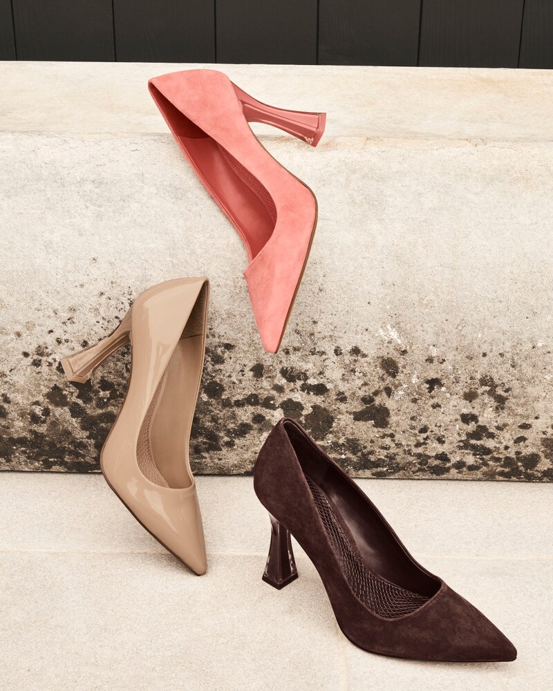 Vince Camuto Saventia Pump Dark Buff ID-EFYQ9643