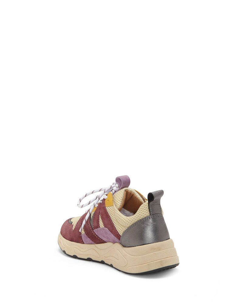 Vince Camuto Jeshia Mixed-Texture Sneaker Burdeos ID-IJJF4799