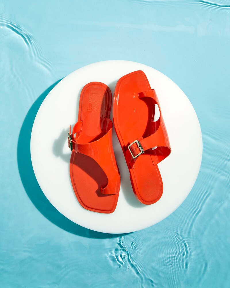 Vince Camuto Jicarlie Toe-Ring Jelly Sandal Sunset Orange ID-JQPJ5815