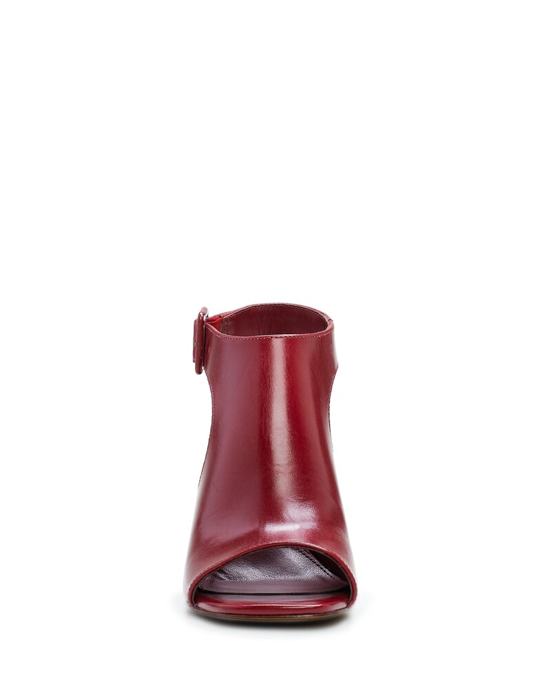 Vince Camuto Crebellan Sandal Red Currant ID-JRQU0250