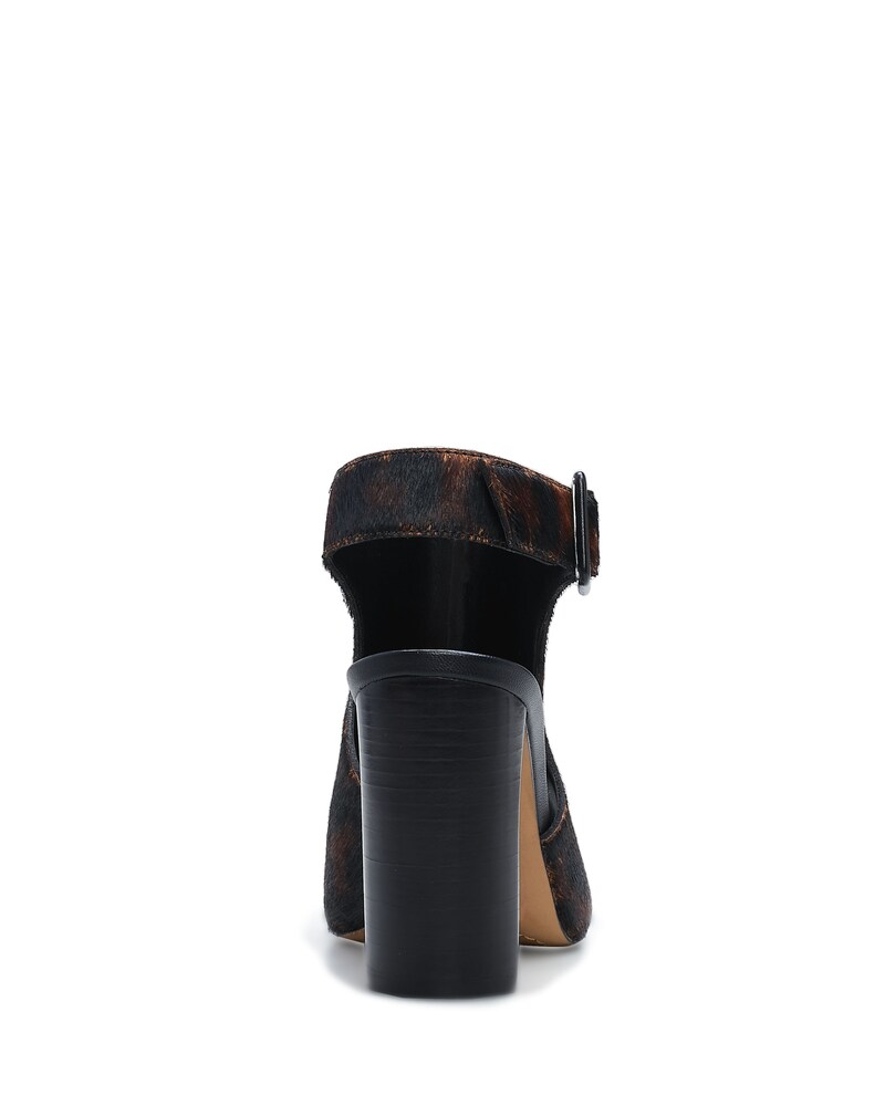 Vince Camuto Crebelan Sandal Deep Natural ID-JTYV3655