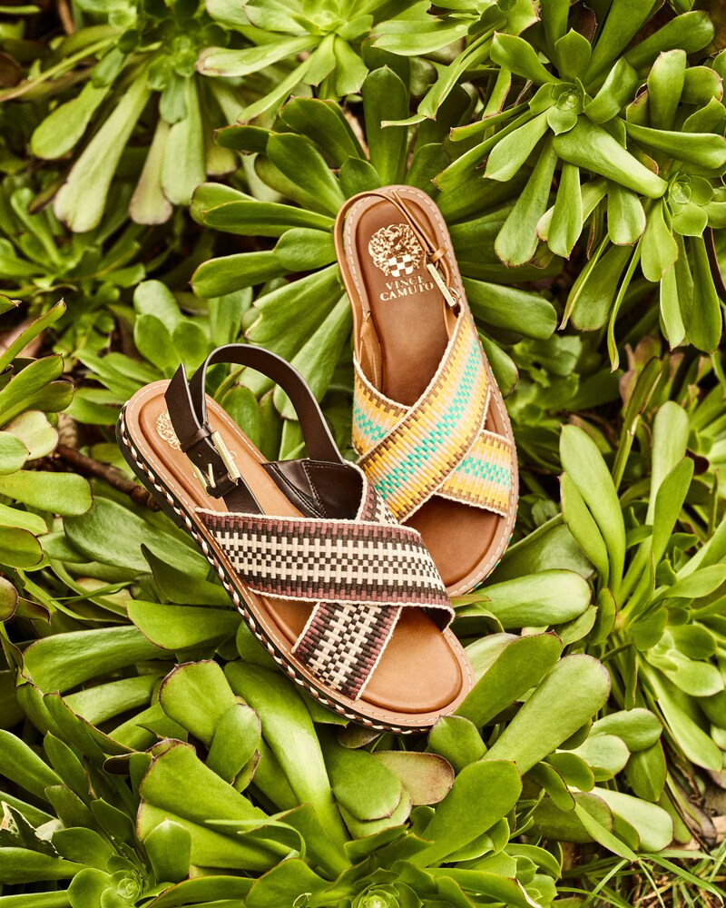 Vince Camuto Ceemilon Sandal Marfa Multi/Light Cognac ID-KNAA1773