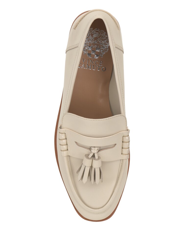 Vince Camuto Chiamry Loafer Swan ID-LXZF5011