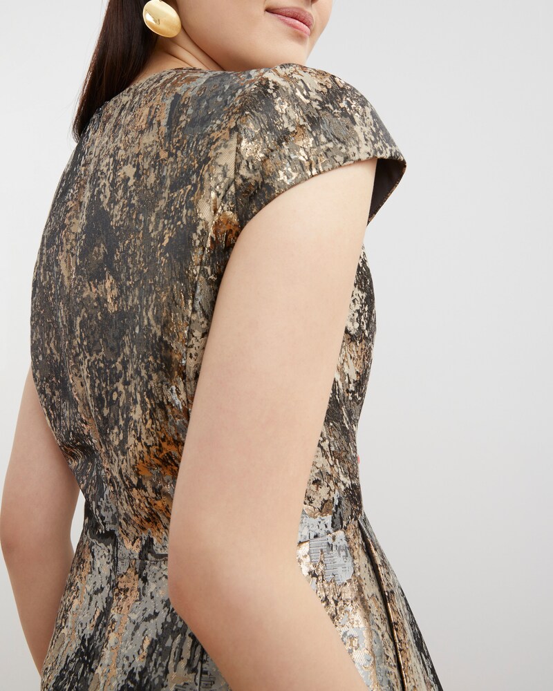 Vince Camuto Jacquard Cap-Sleeve Dress Silver Metallic ID-SWWE3978