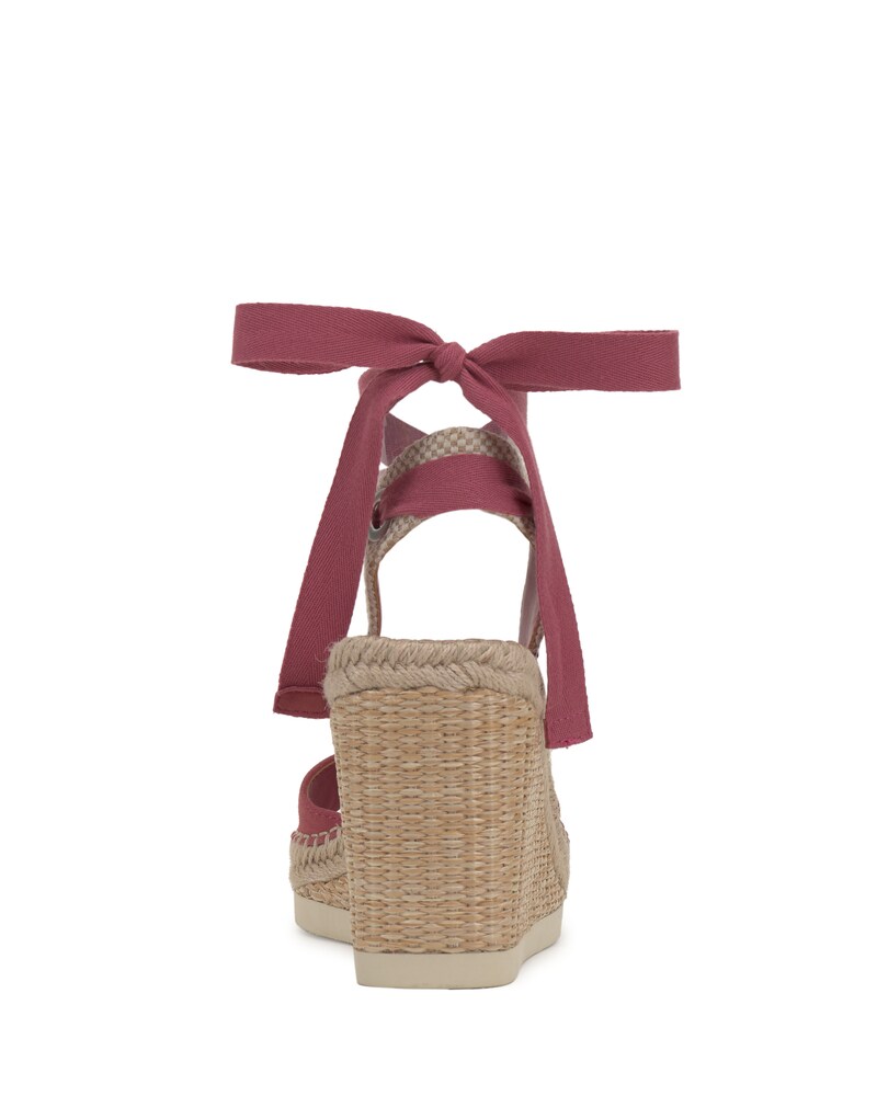 Vince Camuto Bendsen Wedge Sandal Wildberry/Multi Nat ID-TCWQ8587