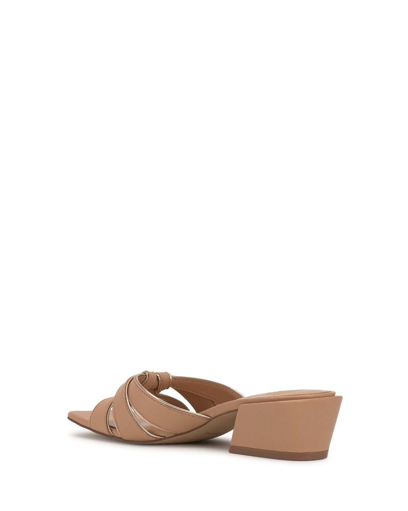 Vince Camuto Selaries Sandal Sandstone/Egyptian Gold ID-TOTW6718
