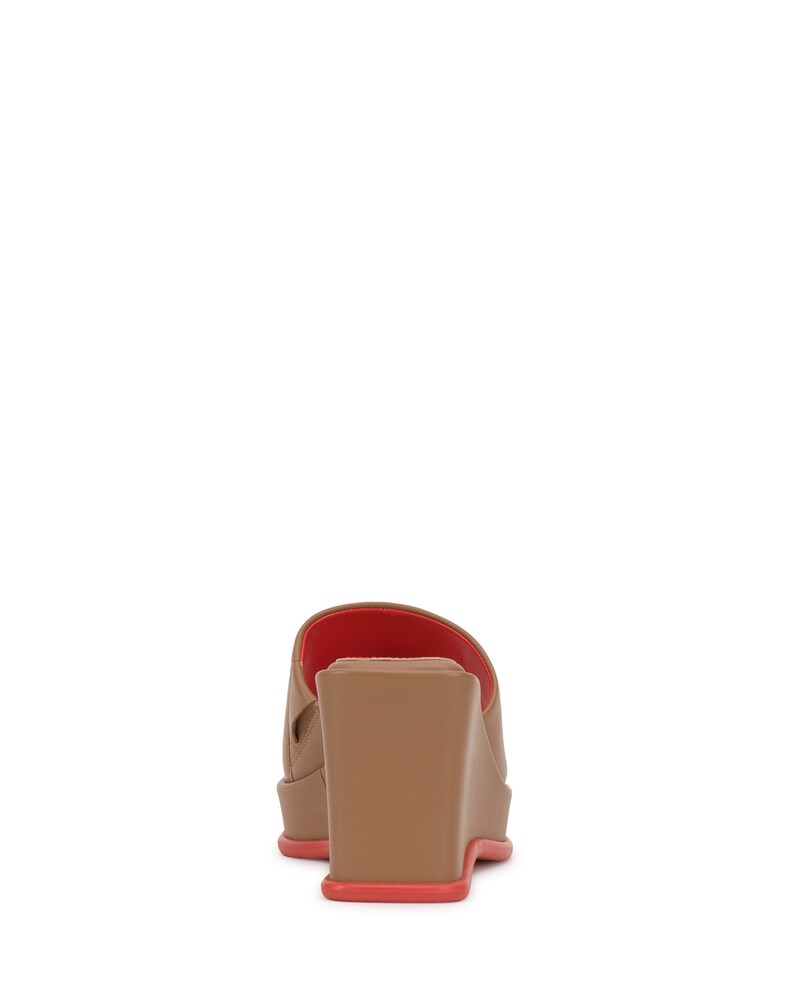 Vince Camuto Falivda Wedge Mule Maple ID-TRXV8809