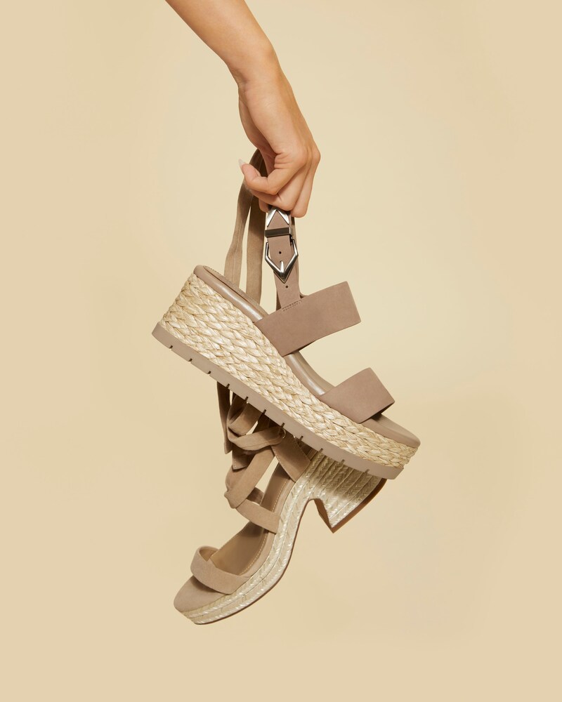 Vince Camuto Miapelle Platform Sandal Truffle Taupe ID-UVYW2402