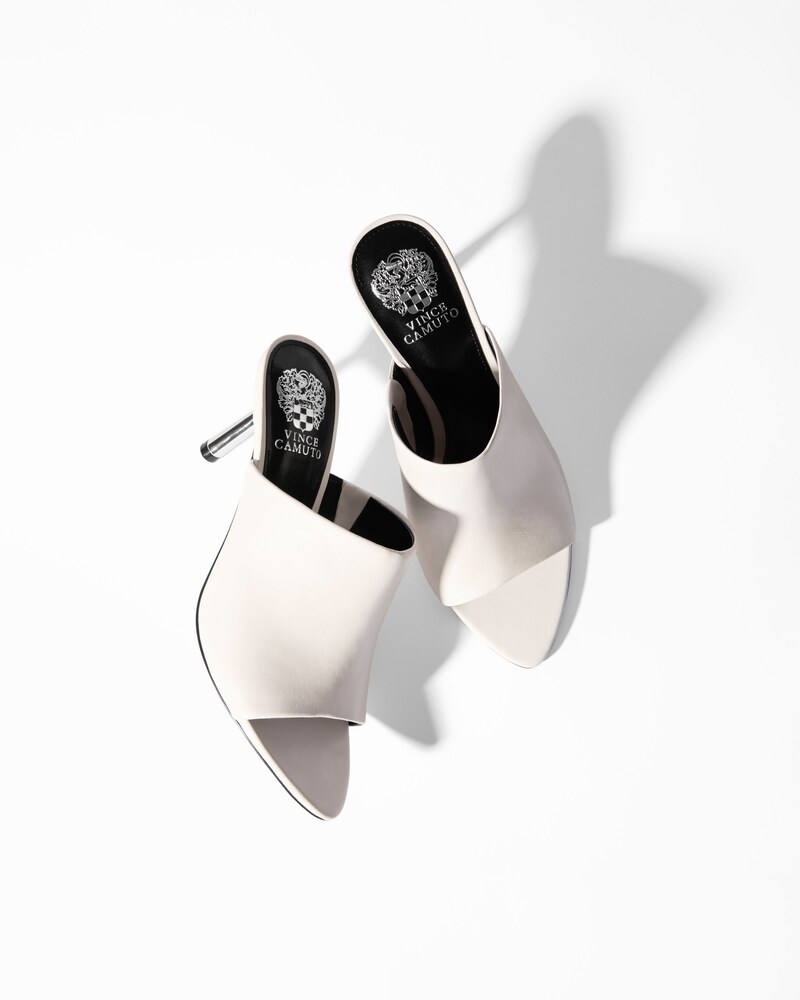 Vince Camuto Pileesa Mule Coconut Cream ID-VCCT8717