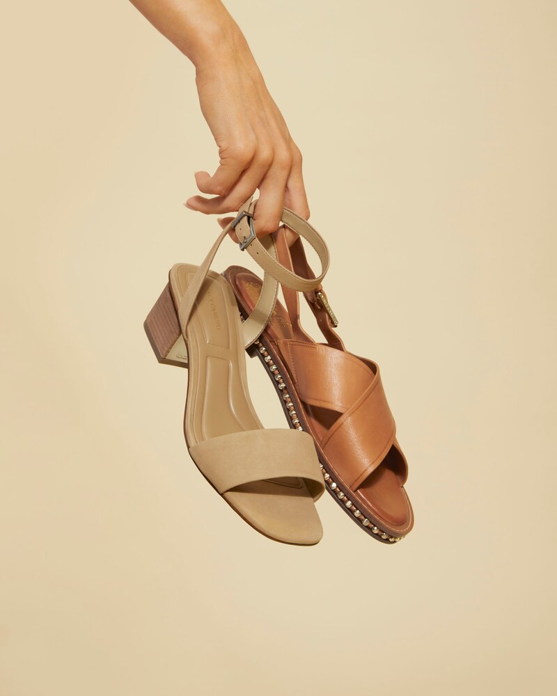 Vince Camuto Ceemilo Sandal Light Cognac ID-WWKE2785