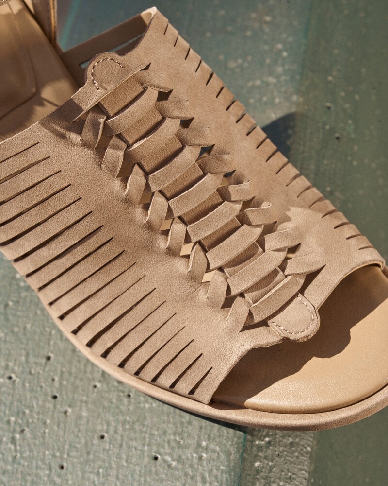 Vince Camuto Frenela Sandal Tortilla ID-ZATJ1926